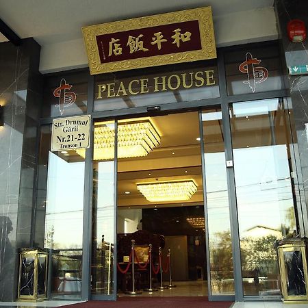 Peace House Aparthotel Dobroesti Exterior photo